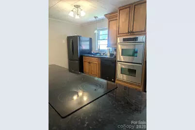 605 Lincoln Lane, Lenoir, NC 28645 - Photo 5