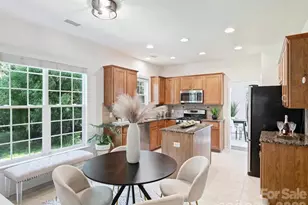 12332 Bobhouse Dr, Charlotte, NC 28277 - Photo 9