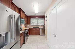 4142 Charlotte Hwy, Lake Wylie, SC 29710 - Photo 17