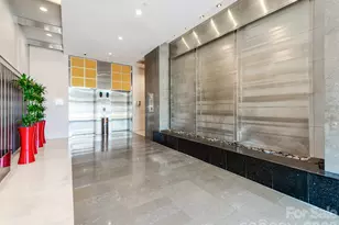 333 W Trade St, Charlotte, NC 28202 - Photo 3