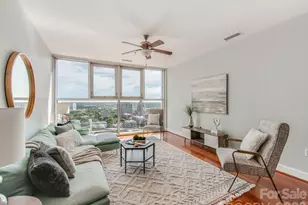 333 W Trade St, Charlotte, NC 28202 - Photo 5