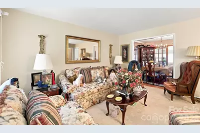 5914 Quiet Cove Court, Charlotte, NC 28215 - Photo 3