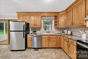 5000 Cedar Forest Dr, Charlotte, NC 28226 - Photo 7