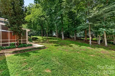 5000 Cedar Forest Drive, Charlotte, NC 28226 - Photo 35