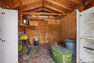 210 Leigh Anne Ln, Horse Shoe, NC 28742 - Photo 33