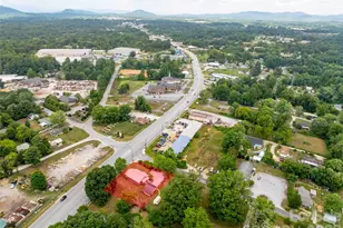 103 E King St, East Flat Rock, NC 28726 - Photo 3