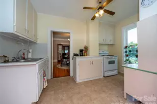 103 E King St, East Flat Rock, NC 28726 - Photo 13