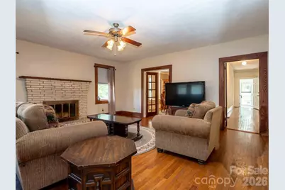 103 E King Street, East Flat Rock, NC 28726 - Photo 19
