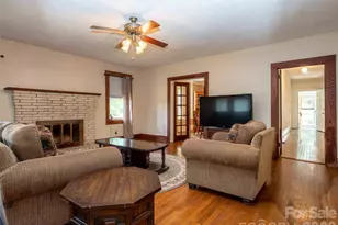 103 E King St, East Flat Rock, NC 28726 - Photo 19