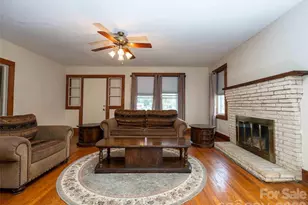 103 E King St, East Flat Rock, NC 28726 - Photo 17