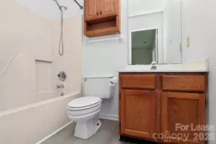 3411 Pondridge Ct, Charlotte, NC 28269 - Photo 29