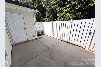 9514 Littleleaf Drive, Charlotte, NC 28215 - Photo 19