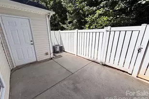 9514 Littleleaf Dr, Charlotte, NC 28215 - Photo 19