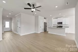 3318 Yorkshire Dr, Gastonia, NC 28052 - Photo 3