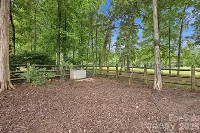 4620 Fairvista Drive, Charlotte, NC 28269 - Photo 41