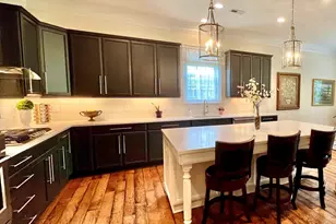1025 N Sharon Amity Rd, Charlotte, NC 28211 - Photo 9