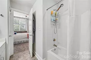 1043 Park West Dr, Charlotte, NC 28209 - Photo 17