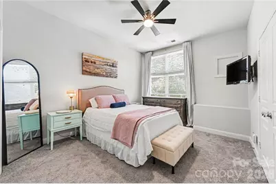 1043 Park West Drive, Charlotte, NC 28209 - Photo 13