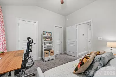 1043 Park West Drive, Charlotte, NC 28209 - Photo 19