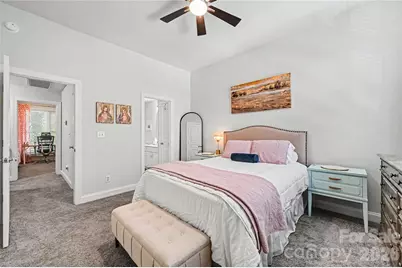 1043 Park West Drive, Charlotte, NC 28209 - Photo 15