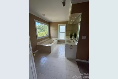 232 40th Avenue Drive NW, Hickory, NC 28601 - Photo 23