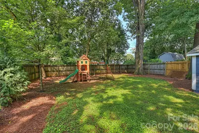 1621 Morningside Drive, Charlotte, NC 28205 - Photo 19