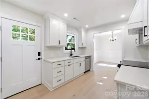 6900 Norchester Ct, Charlotte, NC 28227 - Photo 9