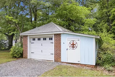 105 S Maple Street, Dallas, NC 28034 - Photo 33