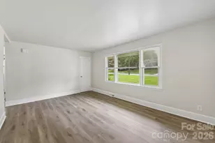 3624 Sargeant Dr, Charlotte, NC 28217 - Photo 5