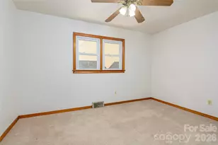 32 Kathy Dr, Waynesville, NC 28786 - Photo 17