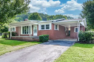 32 Kathy Dr, Waynesville, NC 28786 - Photo 1