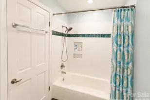 4821 Elmhurst Dr NE, Hickory, NC 28601 - Photo 37