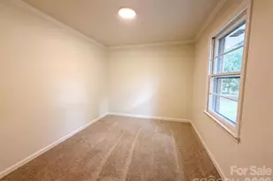 1077 Allendale Cir, Rock Hill, SC 29732 - Photo 9