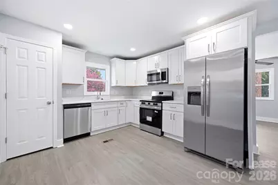 553 Derrydowne Drive, Charlotte, NC 28213 - Photo 11