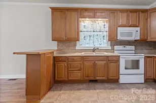403 Faulkner St, Clover, SC 29710 - Photo 13