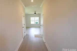 3519 Narrow Ln, Charlotte, NC 28215 - Photo 3