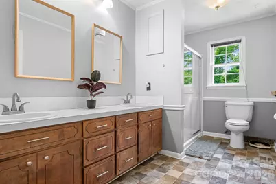 1009 Springs Road, Lincolnton, NC 28092 - Photo 11