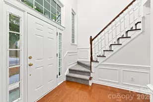 6004 Elm Cove Ln, Charlotte, NC 28269 - Photo 3
