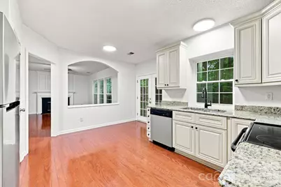 6004 Elm Cove Lane, Charlotte, NC 28269 - Photo 9