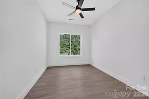 1013 Fassifern Ct, Hendersonville, NC 28791 - Photo 19