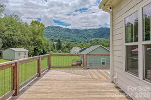 160 Rdg Vw Dr, Clyde, NC 28721 - Photo 21