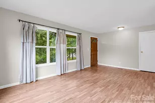 1 Lakewood Rd, Hendersonville, NC 28792 - Photo 3