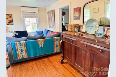 27 Bartlett Street, Sylva, NC 28779 - Photo 5
