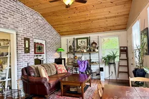 27 Bartlett St, Sylva, NC 28779 - Photo 13