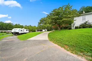 1706 Oakmont Dr, Lenoir, NC 28645 - Photo 41