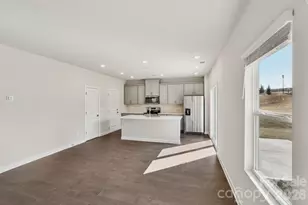 1547 31st St NE, Conover, NC 28613 - Photo 5