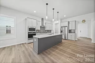 8016 Brookbank Dr, Charlotte, NC 28269 - Photo 3