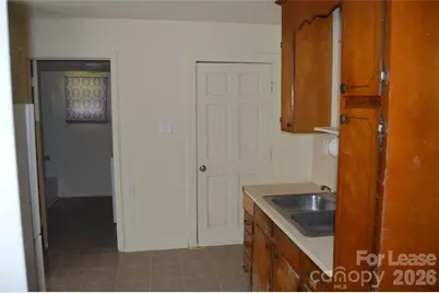 208 Wilson Street #B, Statesville, NC 28677 - Photo 5