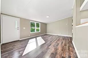 2596 1st Ave NW, Catawba, NC 28609 - Photo 7