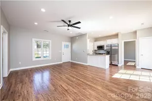 1314 39th St Cir SW, Hickory, NC 28602 - Photo 9